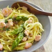 Spaghettis sans gluten asperges et saumon